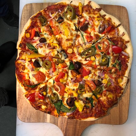I Pizza Club - Rental Cars 0