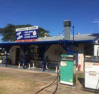 Lucinda Jetty Store  Take-Away - Rental Cars