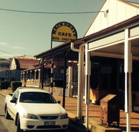 Mackaway's Cafe - Rental Cars
