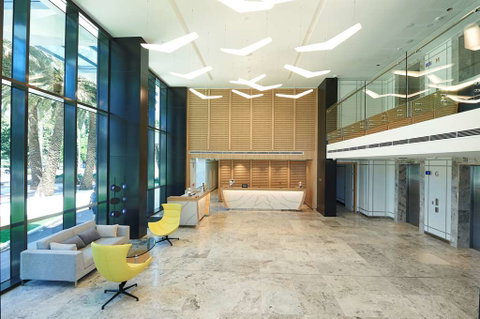 DoubleTree by Hilton Perth Waterfront - Rental Cars 5