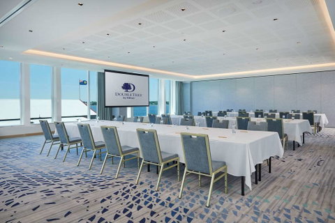 DoubleTree by Hilton Perth Waterfront - Rental Cars 12