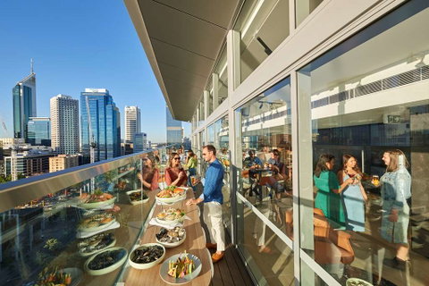 DoubleTree by Hilton Perth Waterfront - Rental Cars 15