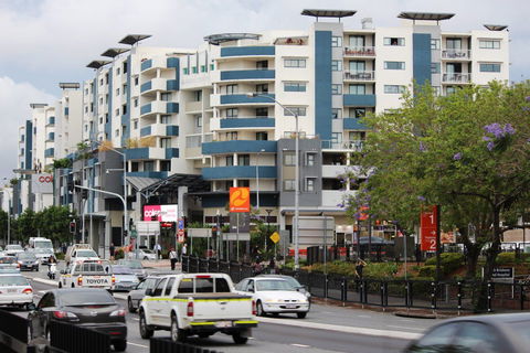 Gabba Central Apartments - Rental Cars 0