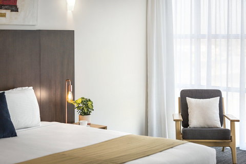 Quest Caroline Springs - Rental Cars 4