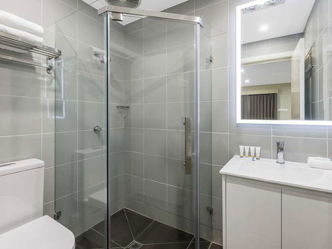 Quality Hotel Melbourne Airport - Rental Cars 11