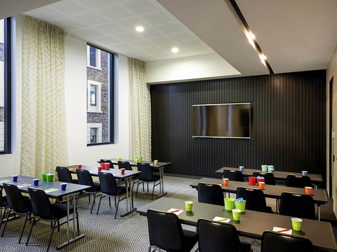 Ibis Adelaide - Rental Cars 10