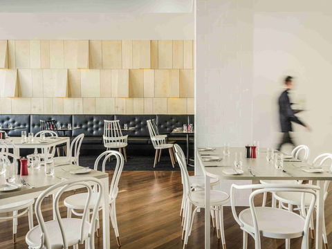 Ibis Adelaide - Rental Cars 16