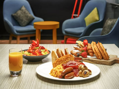 Ibis Adelaide - Rental Cars 17