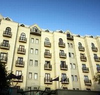 Frome Apartments