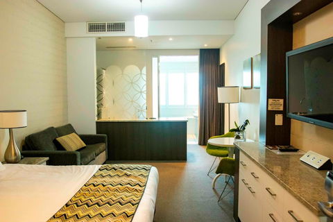 Walkers Arms Hotel - Rental Cars 8