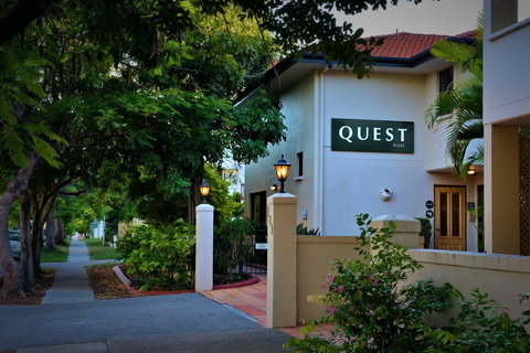 Quest Ascot - Rental Cars 7