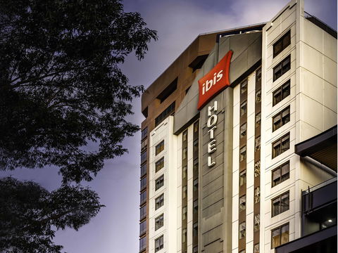 Ibis Hotel - Rental Cars 15