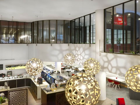 Ibis Hotel - Rental Cars 17