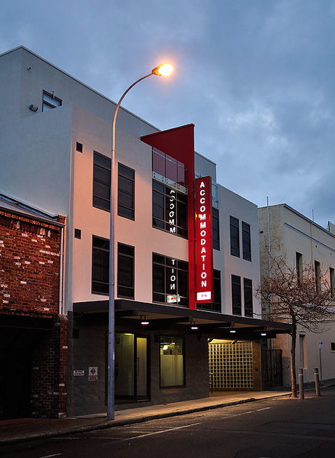 Quality Suites Fremantle - Rental Cars 0