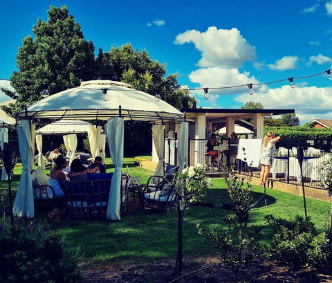 Oriana Motor Inn & Conf Ctr - Rental Cars 0