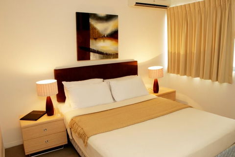 Gabba Central Apartments - Rental Cars 1