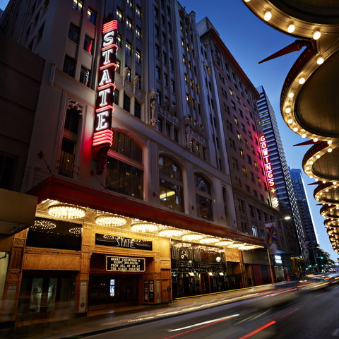 QT Sydney - Rental Cars 0