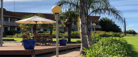 Kangaroo Island Seaside Inn - Rental Cars 0