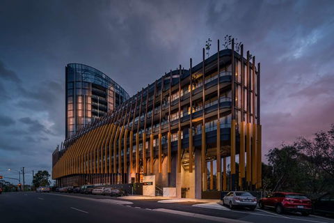 Punthill Ivanhoe Hotel - Rental Cars 0