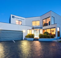 Madsen Retreat - Rental Cars