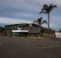 Rivers Inn Motel - Rental Cars