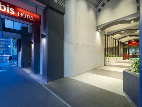 Ibis Hotel - Rental Cars 0