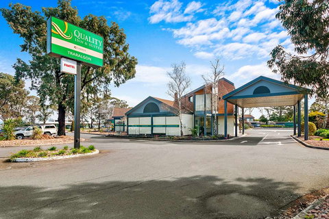 Quality Inn & Suites Traralgon - Rental Cars 0