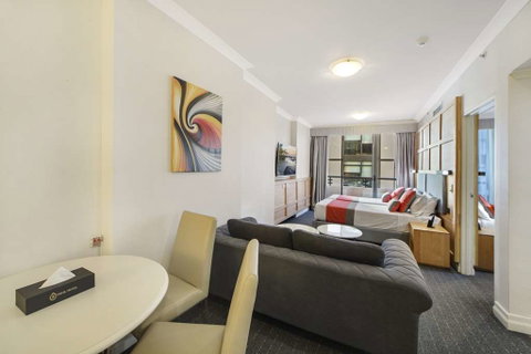 YEHS Hotel Sydney Harbour Suites - Rental Cars 6