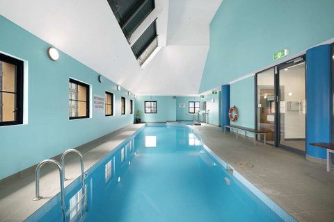 YEHS Hotel Sydney Harbour Suites - Rental Cars 8