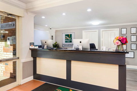 Quality Inn Railway - Rental Cars 2