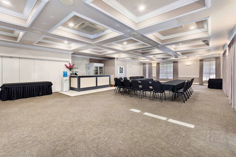 Quality Inn Railway - Rental Cars 13