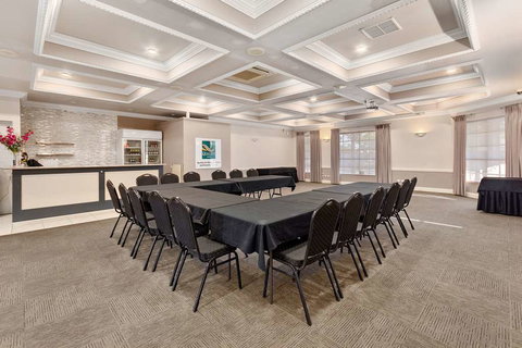 Quality Inn Railway - Rental Cars 14