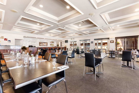 Quality Inn Railway - Rental Cars 15