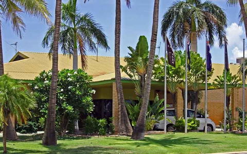 Karratha International Hotel - Rental Cars 0