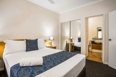 Karratha Central Apartments - Rental Cars 7