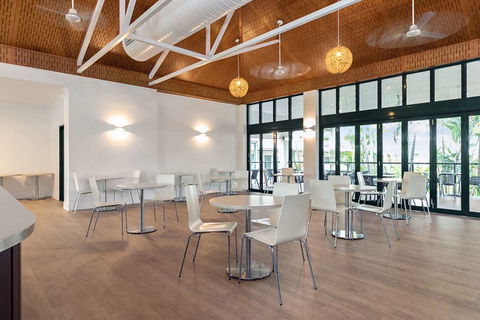 Travelodge Resort Darwin - Rental Cars 11