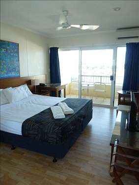 Cullen Bay Resorts - Rental Cars 4