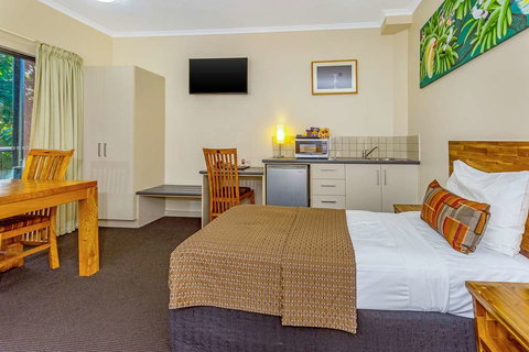 Quality Hotel Darwin Airport - Rental Cars 12