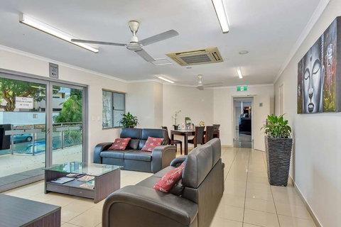Argus Apartments Darwin - Rental Cars 3