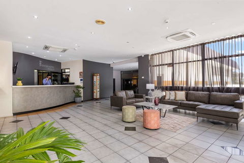 Hotel Frontier Darwin - Rental Cars 1