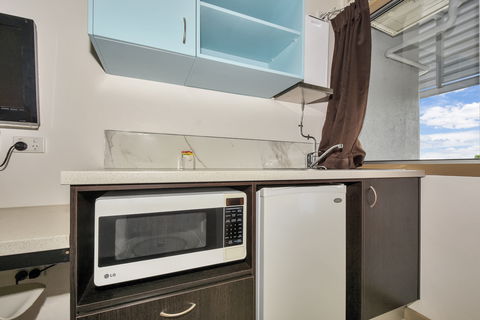 Vitina Studio Motel - Rental Cars 10