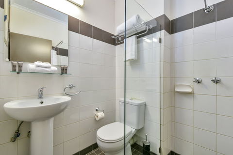 Vitina Studio Motel - Rental Cars 11