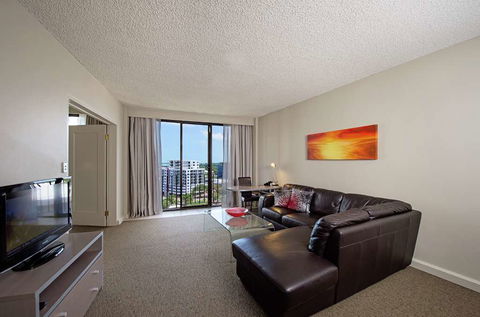 DoubleTree by Hilton Hotel Darwin - Rental Cars 3