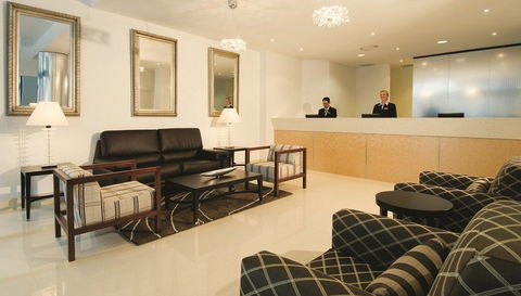 IStay RiverCity - Rental Cars 1