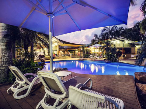 Mercure Darwin Airport Resort - Rental Cars 1