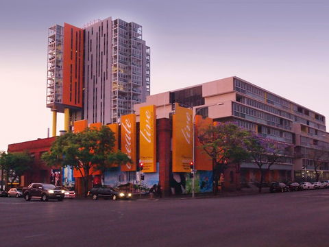 IStay Precinct - Rental Cars 0