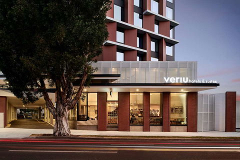 Veriu Green Square - Rental Cars 0