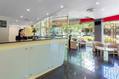 Nesuto Canberra Apartment Hotel - Rental Cars 2