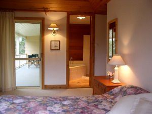 Kemeys Mountain Hideaway - Rental Cars 1