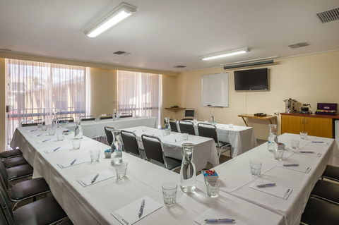 Mildura Inlander Resort - Rental Cars 2